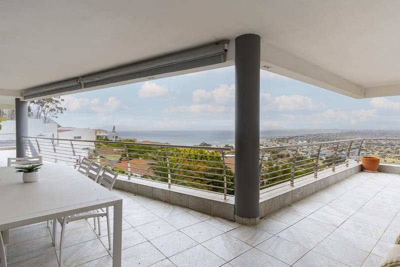 9 Bedroom Property for Sale in Gordon Heights Western Cape
